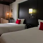 Senhora A Branca Hotel