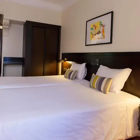 Senhora A Branca Hotel 3*