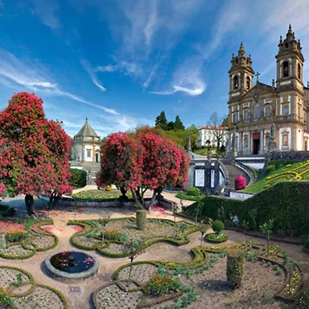 Senhora A Branca Braga